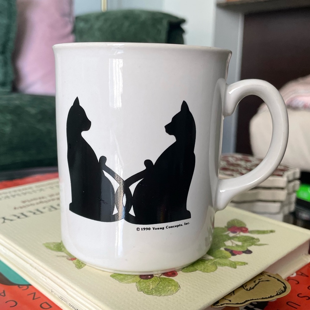 Vintage Black Cat Silhouette Mug